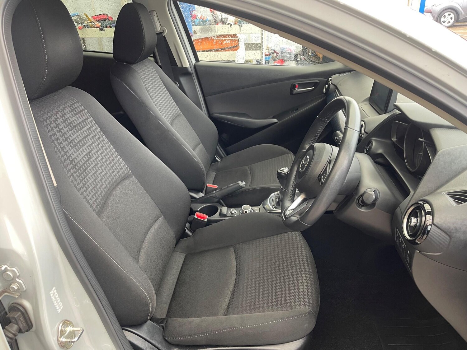 Used Mazda Mazda2 2018 for sale - 75965867: Photo 11