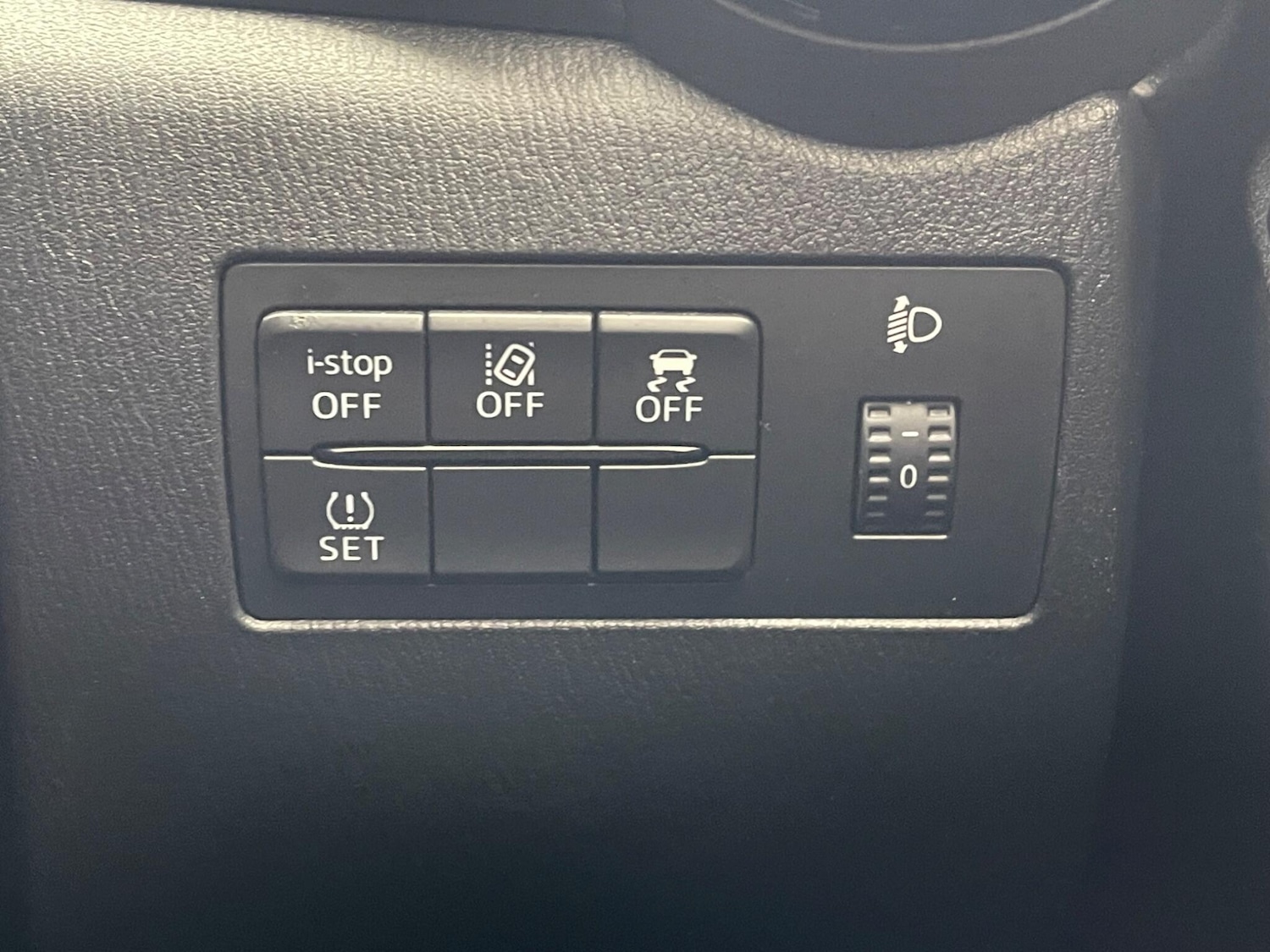 Used Mazda Mazda2 2018 for sale - 75965867: Photo 27