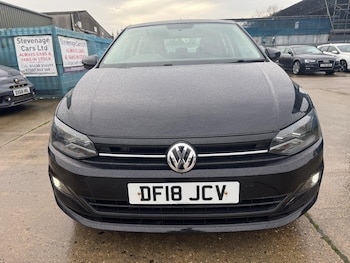 Used Volkswagen Polo 2018 for sale - 76499352: Photo