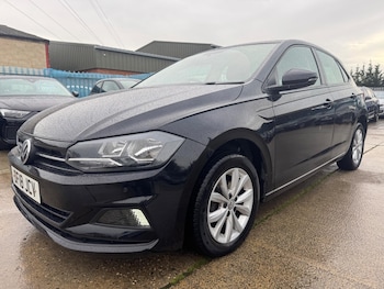 Used Volkswagen Polo 2018 for sale - 76499352: Photo