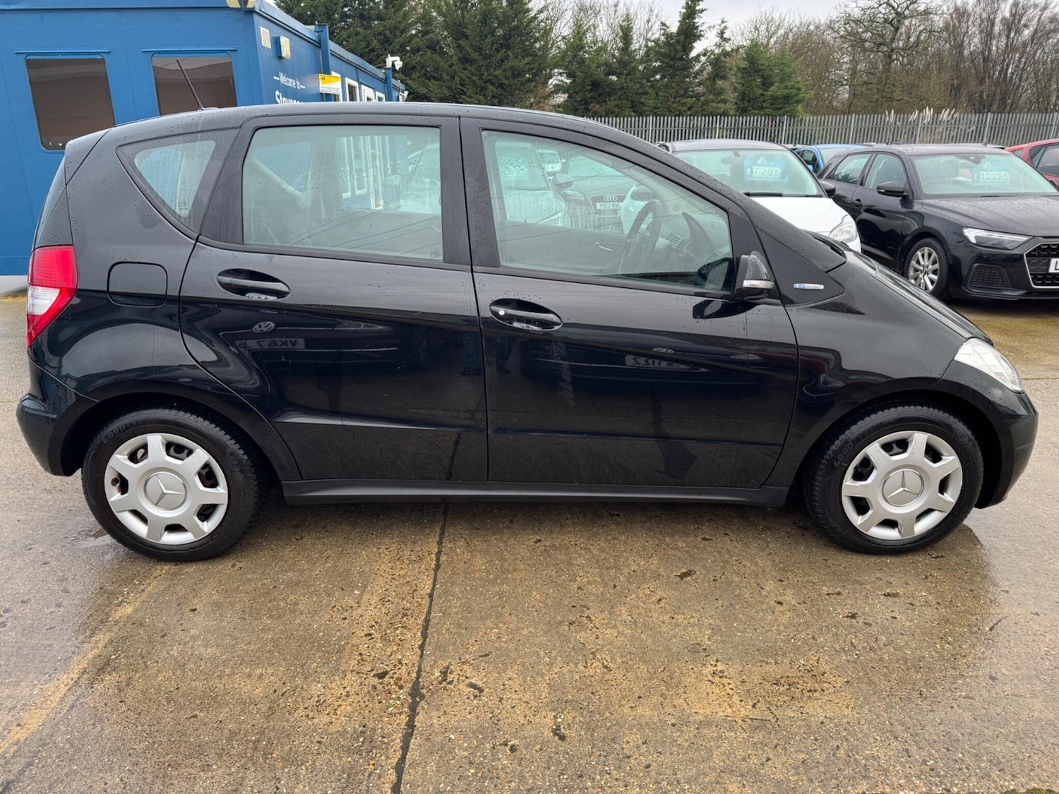 Used Mercedes-Benz A-Class 2010 for sale - 77290426: Photo 2