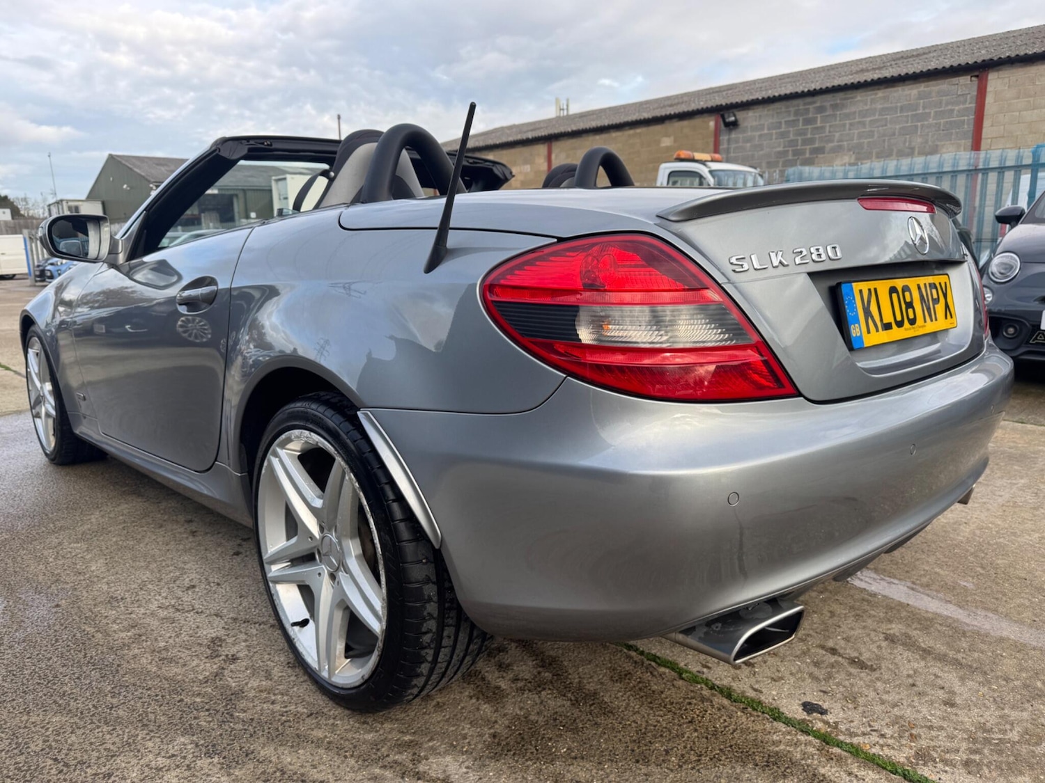 Used Mercedes-Benz SLK 2008 for sale - 76561972: Photo 9