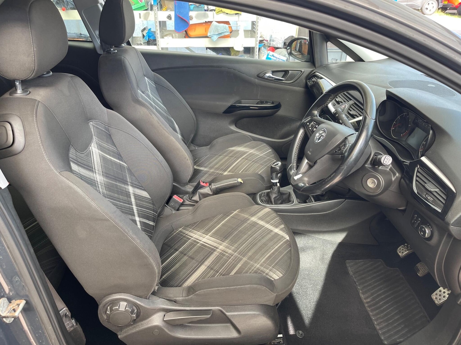 Used Vauxhall Corsa for sale - 76996575: Photo 2