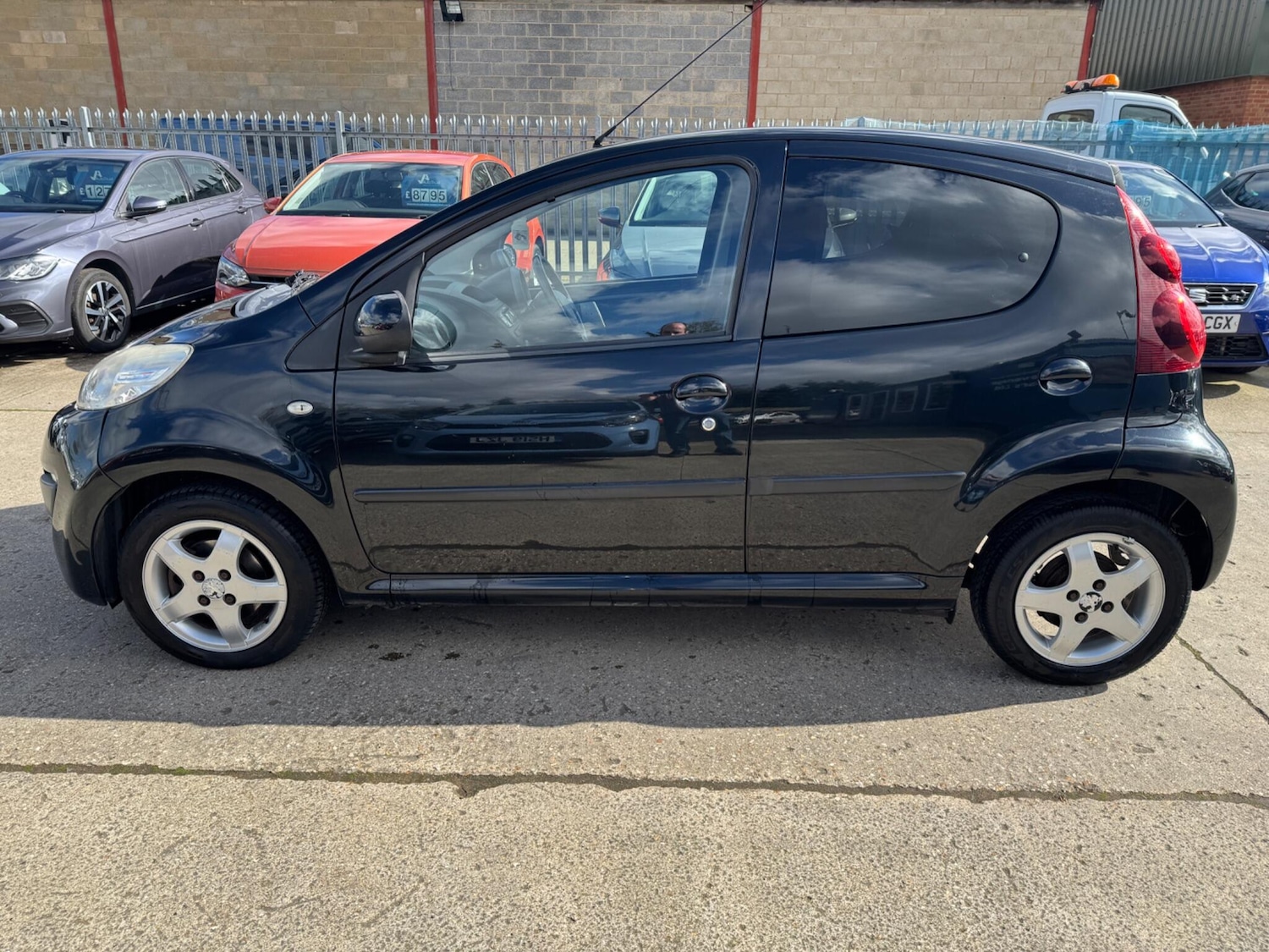 Used Peugeot 107 2013 for sale - 77839222: Photo 5