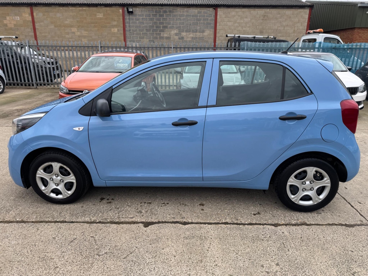 Used Kia Picanto 2018 for sale - 77585582: Photo 5