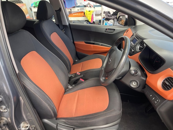 Used Hyundai i10 2014 for sale - 75388246: Photo 9