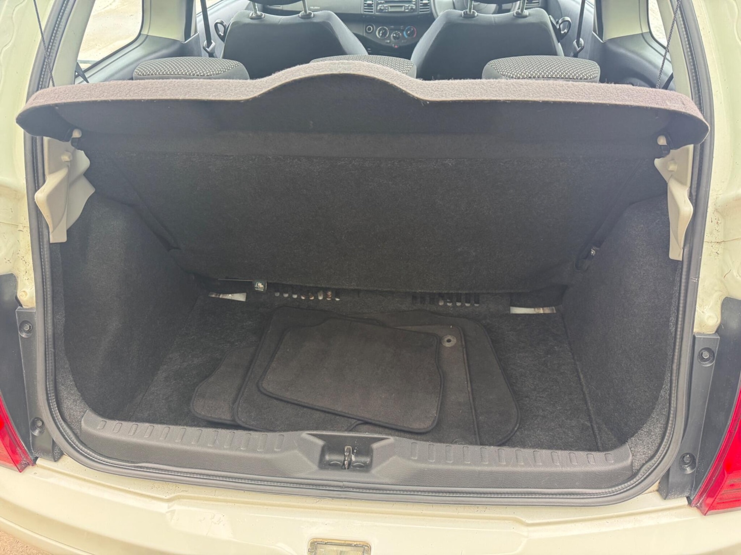 Used Nissan Micra 2009 for sale - 76138253: Photo 12