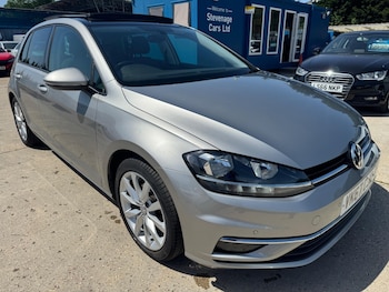 Used Volkswagen Golf 2017 for sale - 78622993: Photo