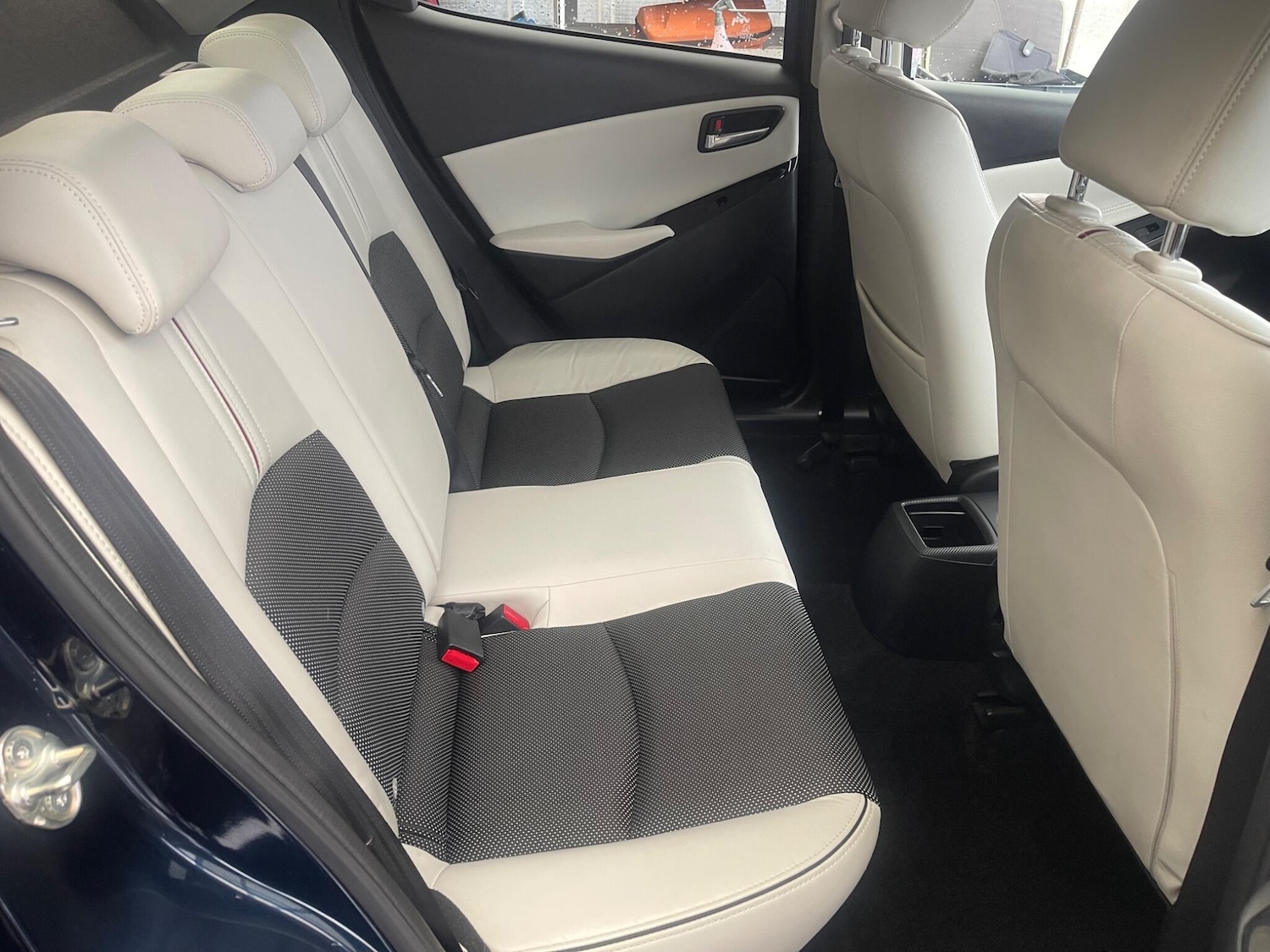 Used Mazda Mazda2 2017 for sale - 76084287: Photo 11