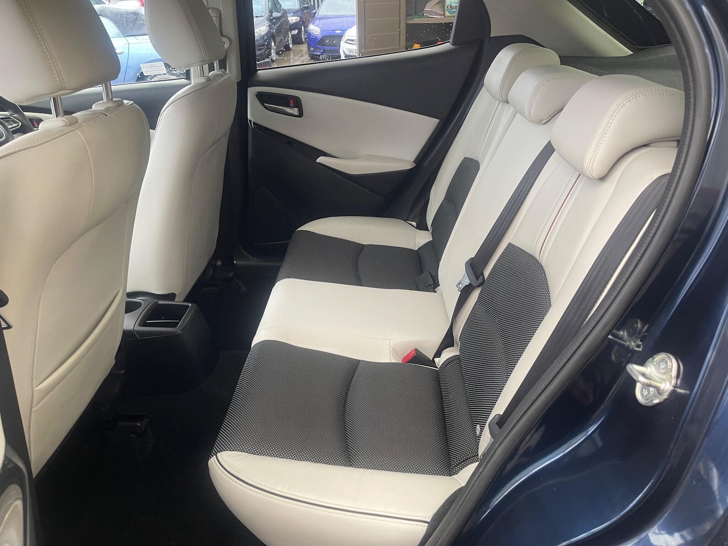 Used Mazda Mazda2 2017 for sale - 76084287: Photo 14