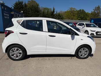 Used Hyundai i10 2019 for sale - 78318672: Photo