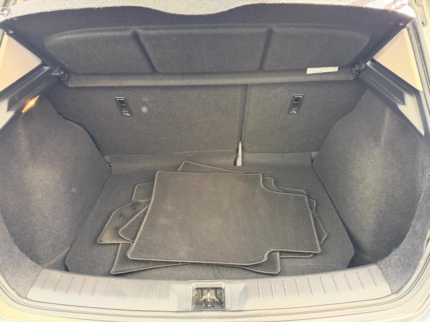 Used Nissan Pulsar 2017 for sale - 77098090: Photo 25