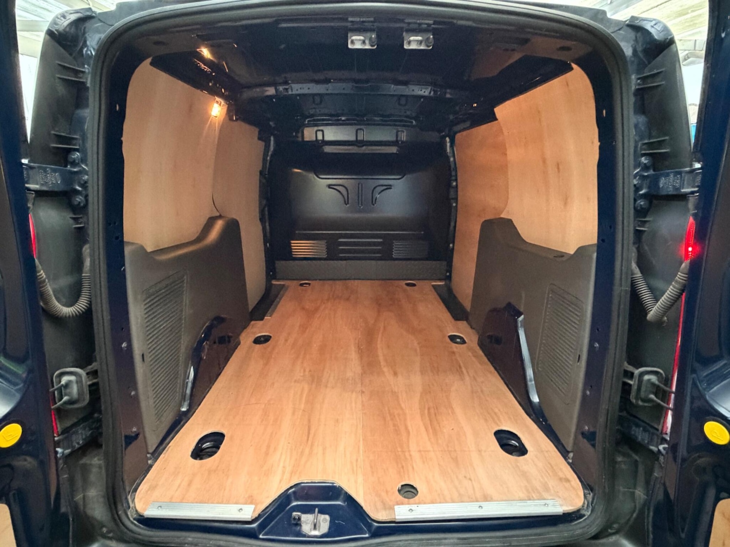 Used Ford Transit Connect 2022 for sale - 77306078: Photo 3