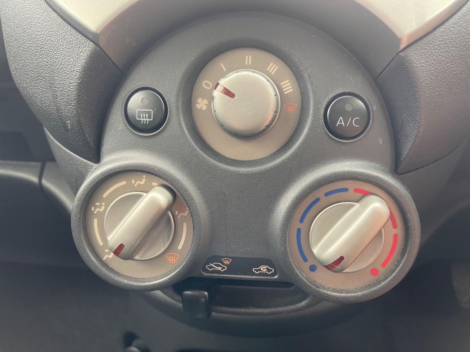 Used Nissan Micra 2013 for sale - 76988376: Photo 17