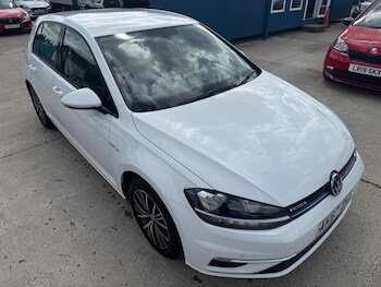 Used Volkswagen Golf 2017 for sale - 78648838: Photo