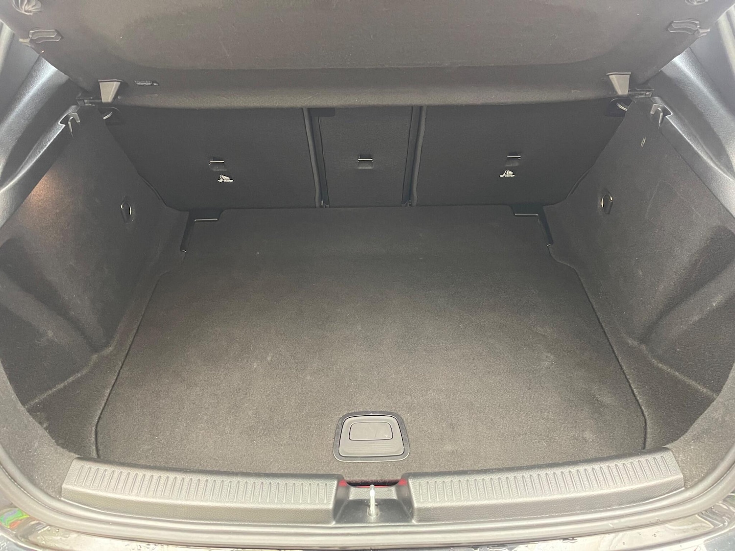 Used Mercedes-Benz A-Class 2018 for sale - 76283297: Photo 16