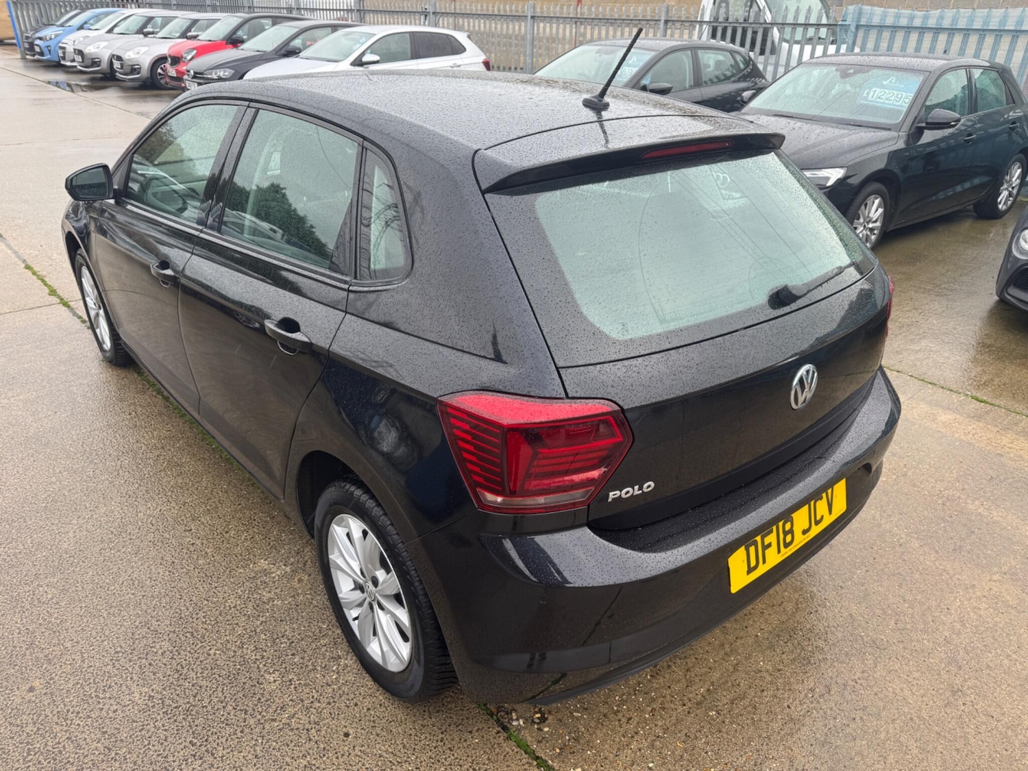 Used Volkswagen Polo for sale - 76994279: Photo 8