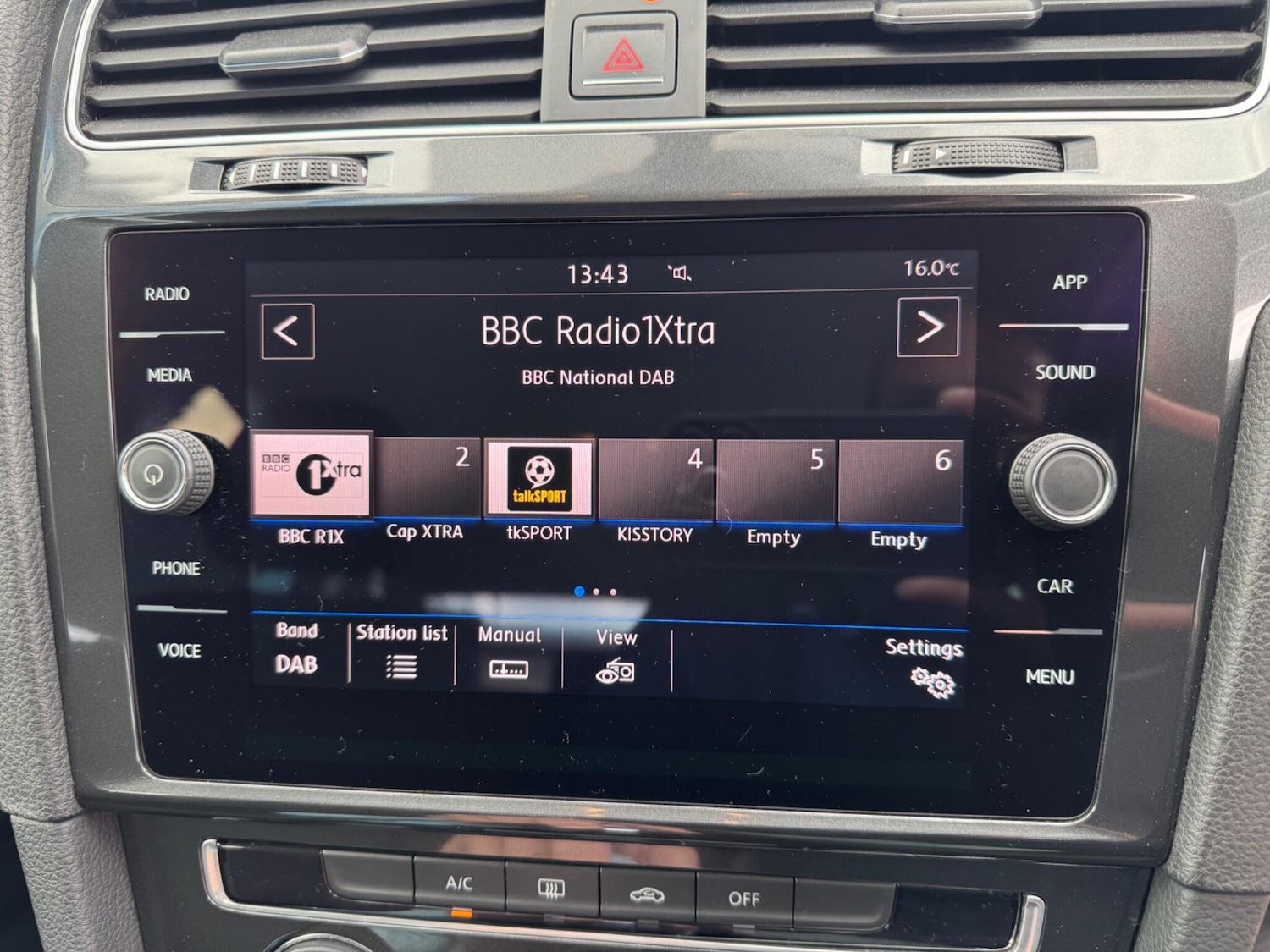 Used Volkswagen Golf 2018 for sale - 75857920: Photo 24