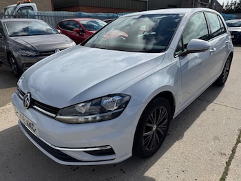 Used Volkswagen Golf 2018 for sale - 75857920: Photo
