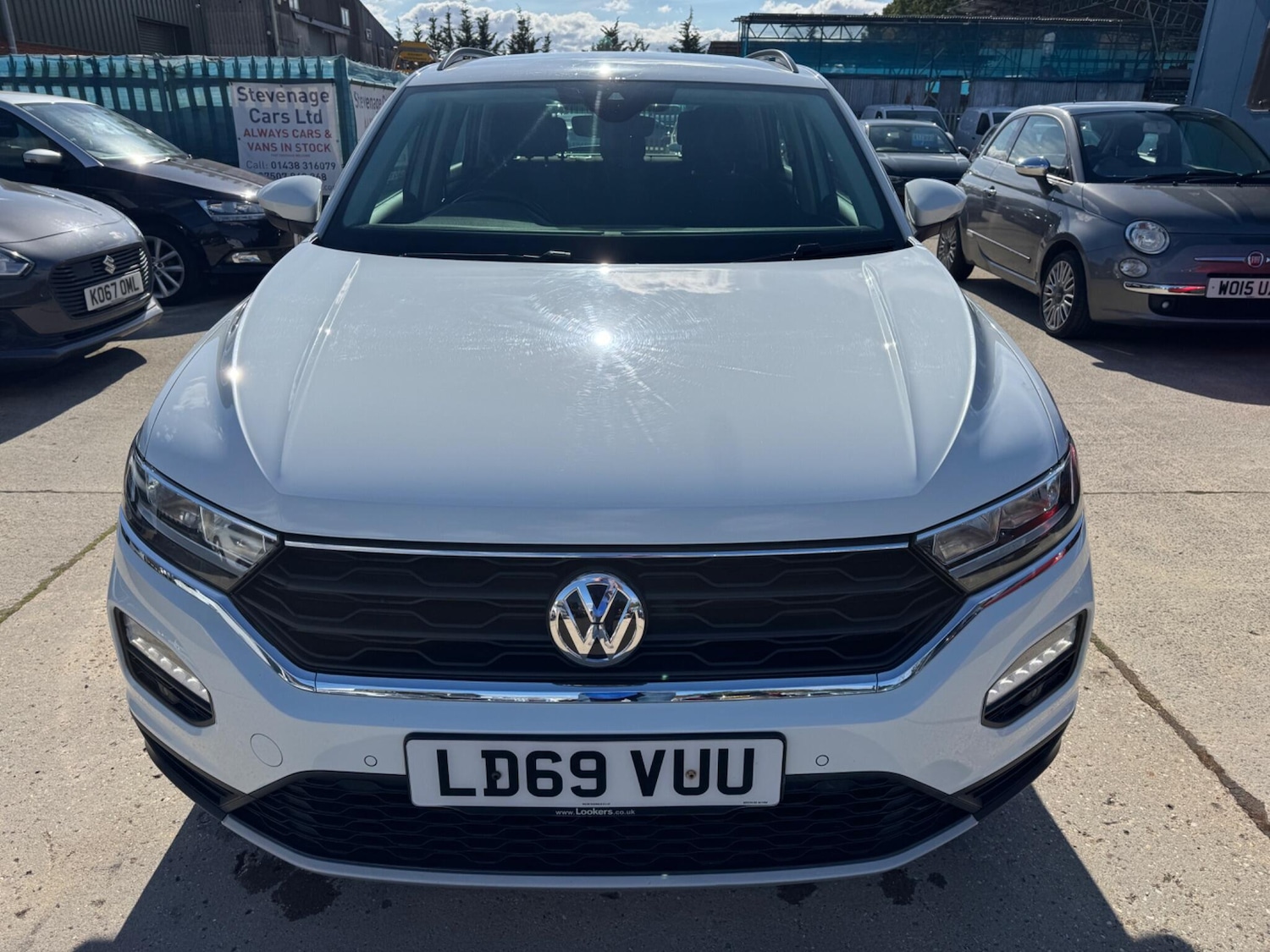 Used Volkswagen T-Roc 2019 for sale - 76990937: Photo 3