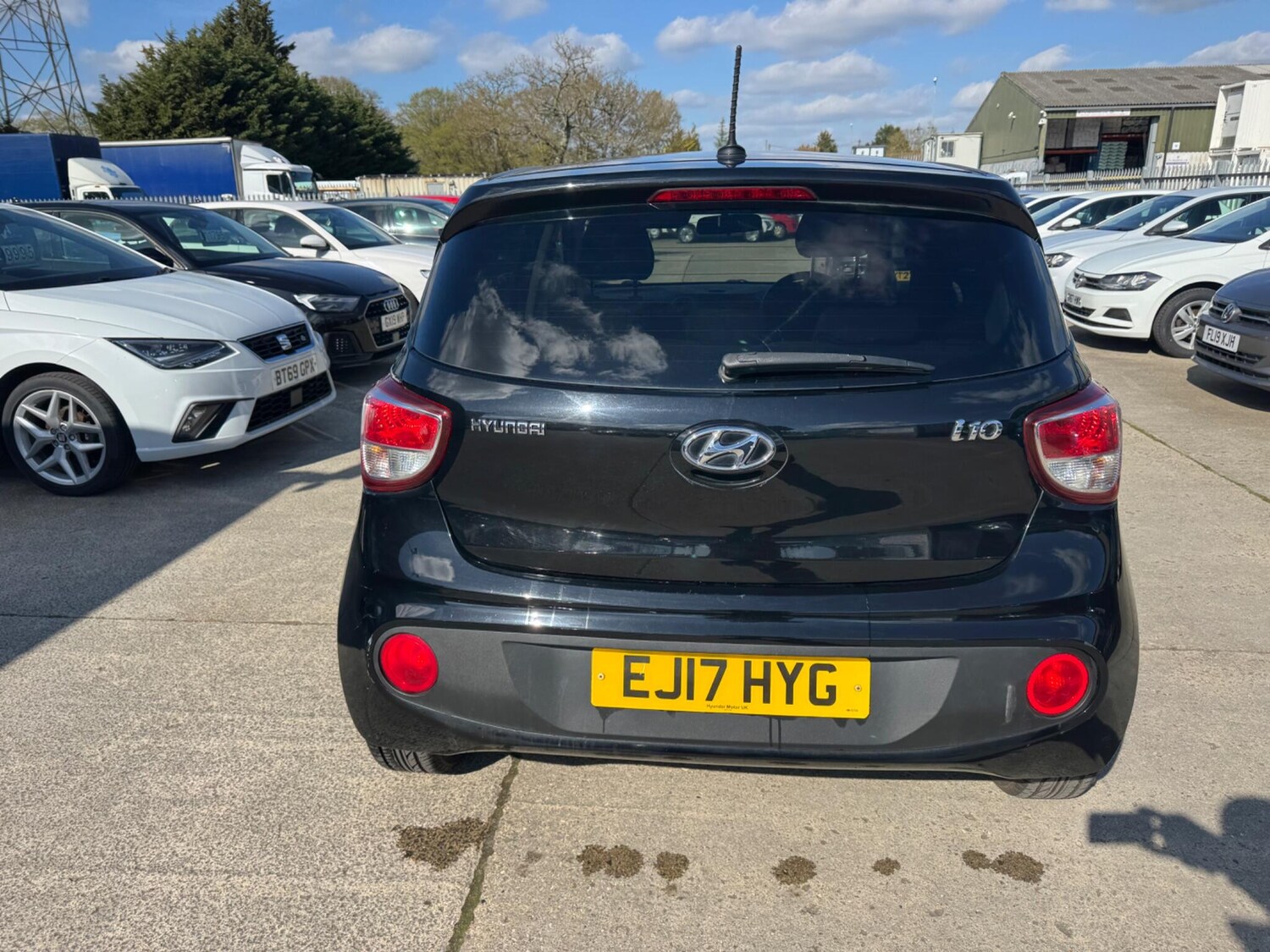Used Hyundai i10 2017 for sale - 77564737: Photo 16