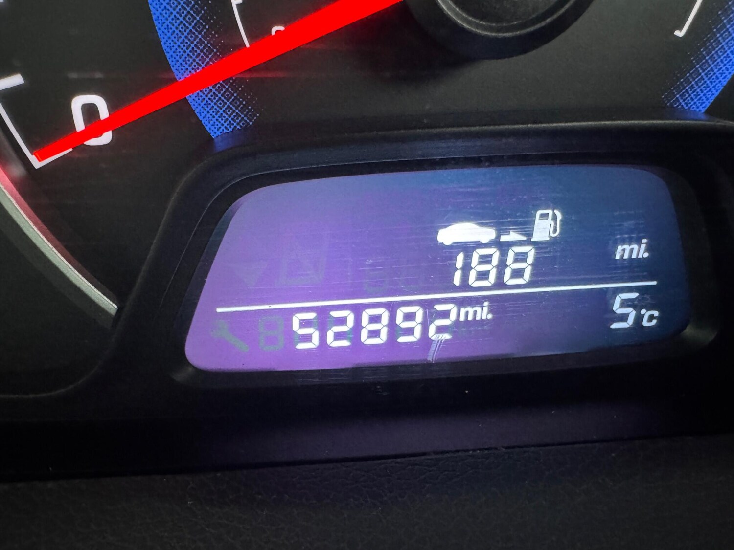 Used Hyundai i10 2017 for sale - 77564737: Photo 2