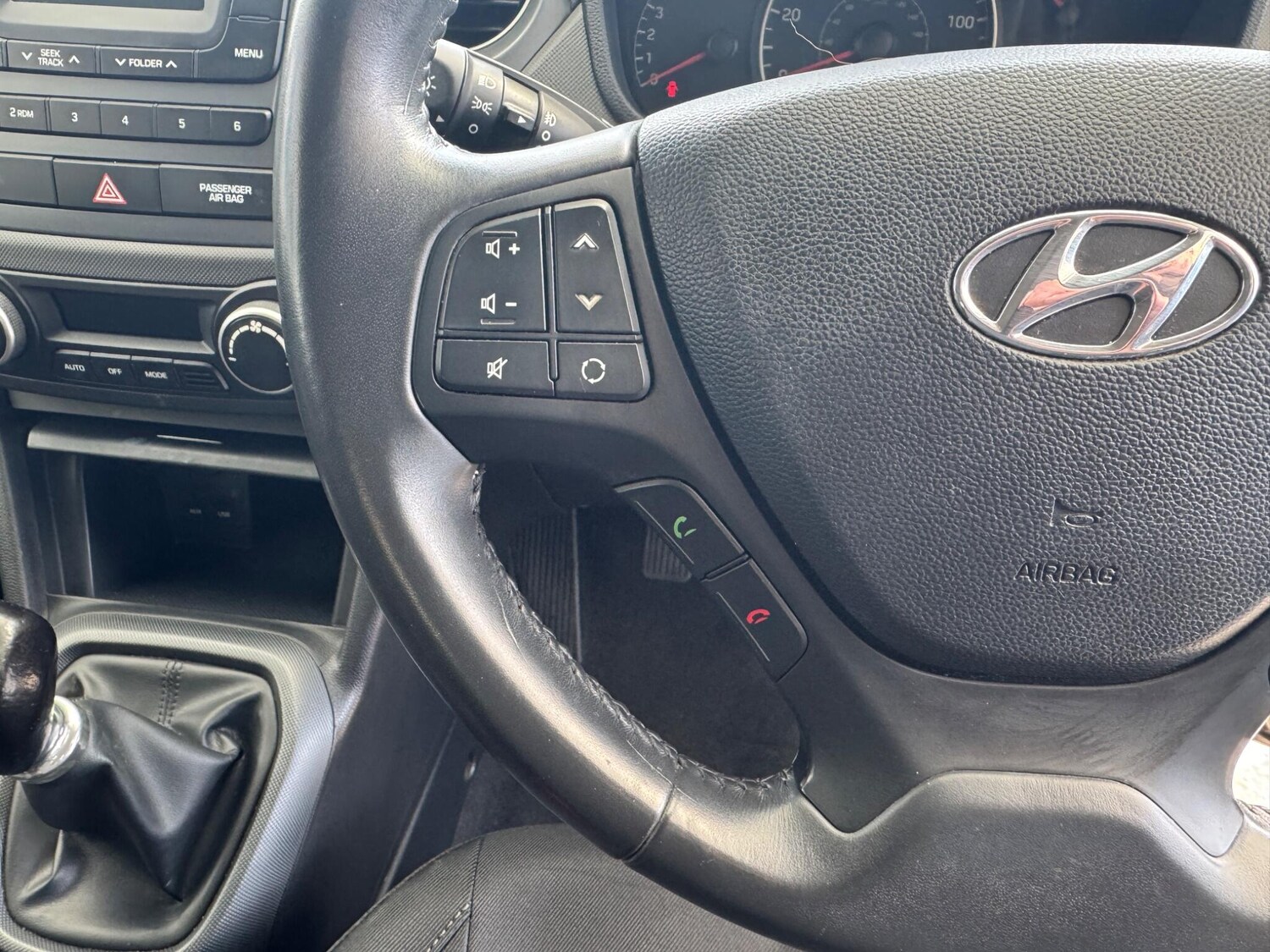 Used Hyundai i10 2017 for sale - 77564737: Photo 5