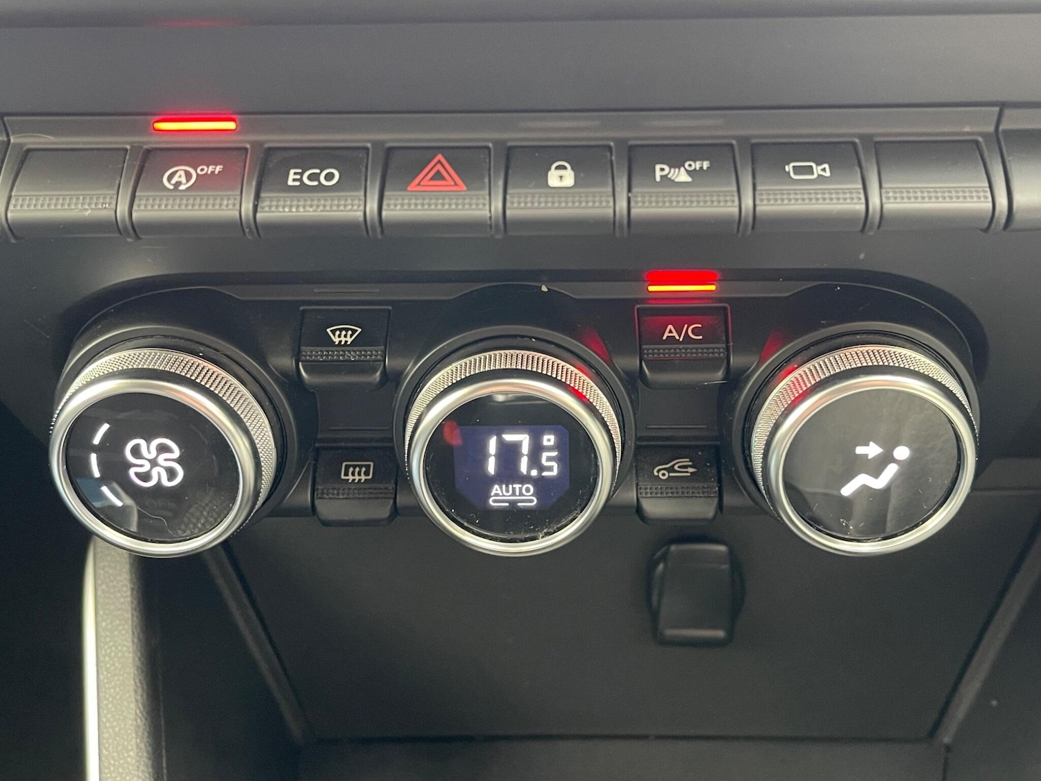 Used Dacia Duster 2019 for sale - 76990613: Photo 32