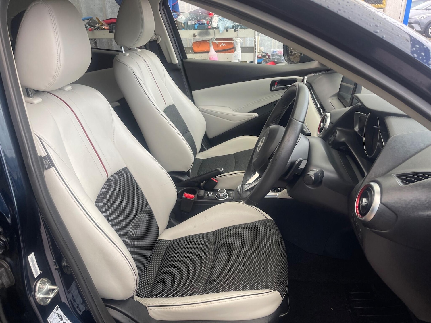 Used Mazda Mazda2 2017 for sale - 76987984: Photo 11