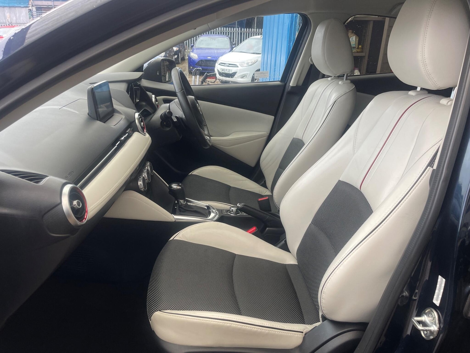 Used Mazda Mazda2 2017 for sale - 76987984: Photo 16