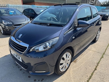 Used Peugeot 108 2015 for sale - 76990524: Photo