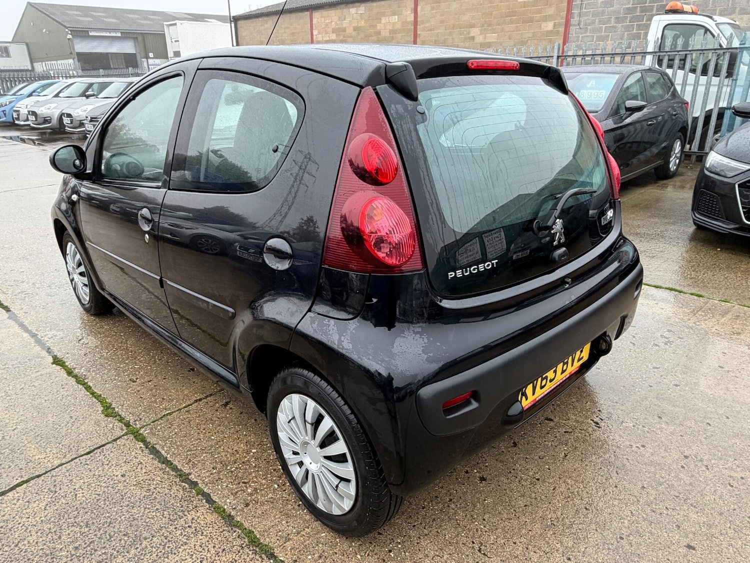 Used Peugeot 107 2013 for sale - 76592394: Photo 7
