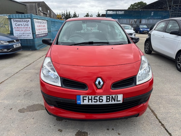 Used Renault Clio 2007 for sale - 76094745: Photo 2