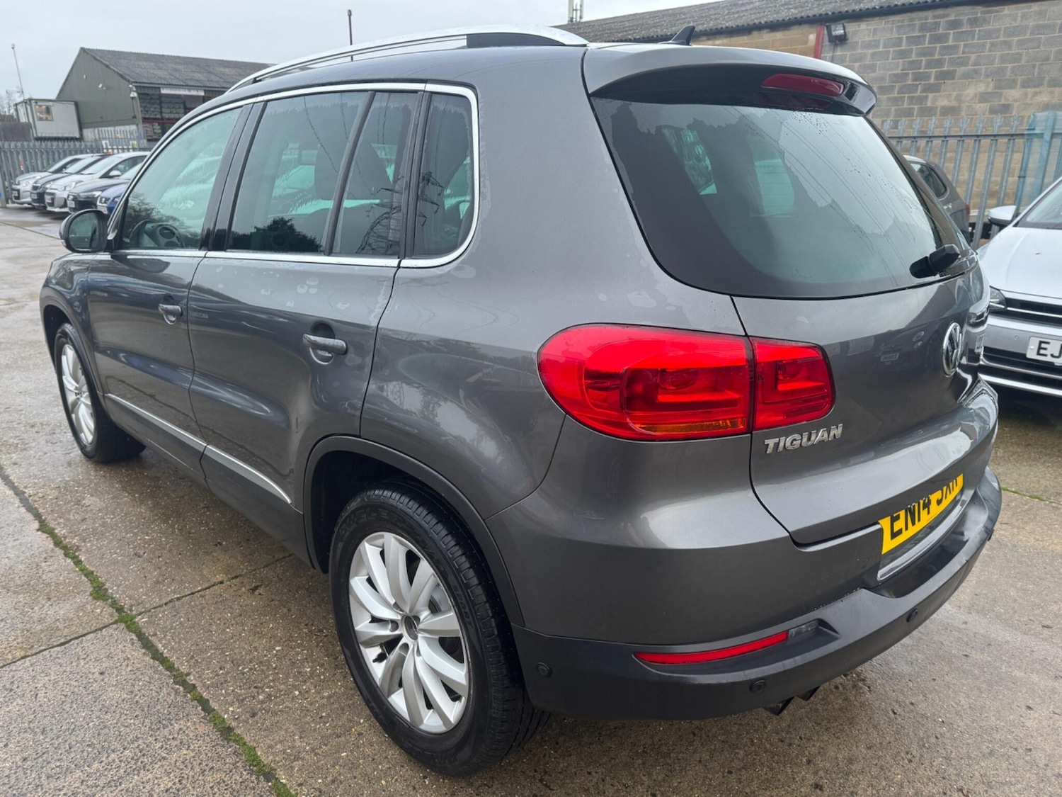 Used Volkswagen Tiguan 2014 for sale - 76976074: Photo 5