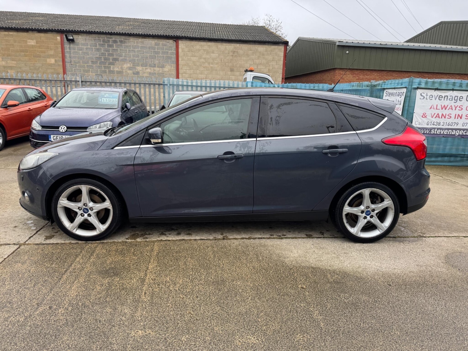 Used Ford Focus 2011 for sale - 77330646: Photo 4