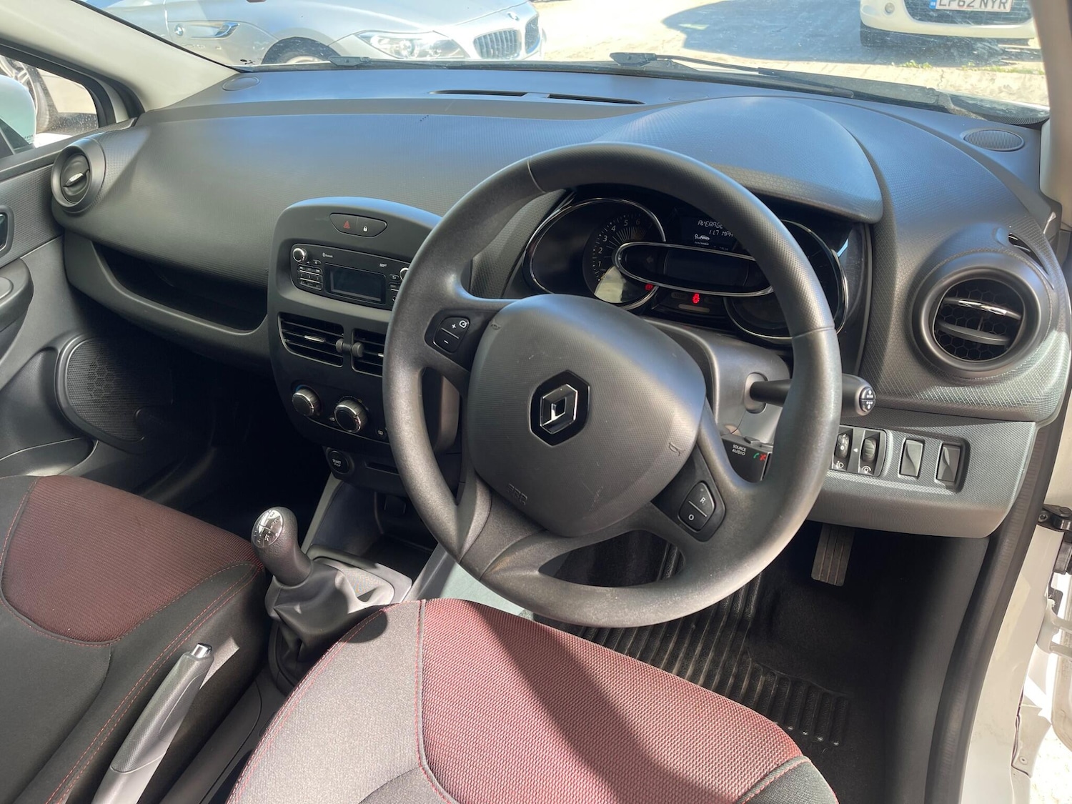 Used Renault Clio 2013 for sale - 75600547: Photo 11