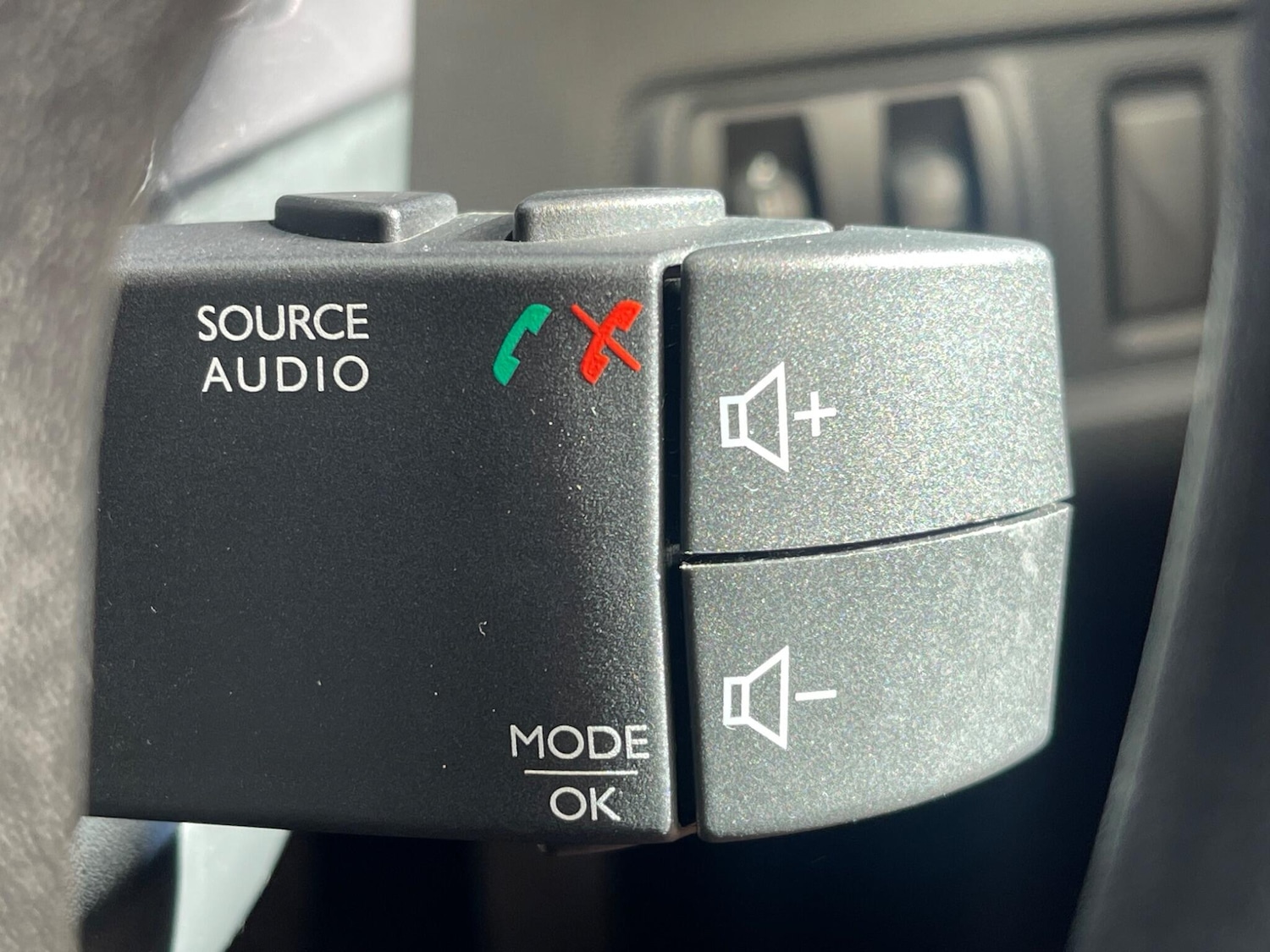 Used Renault Clio 2013 for sale - 75600547: Photo 17