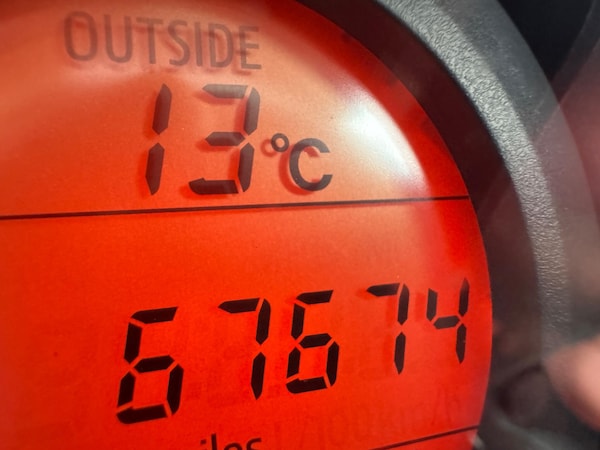 Used Toyota AYGO 2015 for sale - 75677528: Photo 10