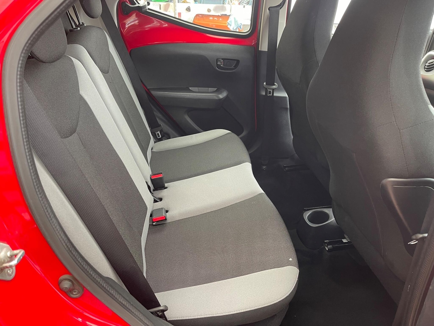 Used Toyota AYGO 2015 for sale - 75677528: Photo 13