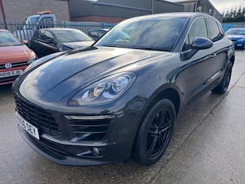 Used Porsche Macan 2016 for sale - 78590457: Photo