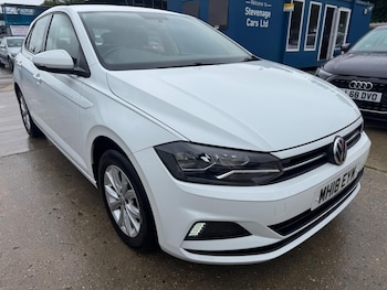 Used Volkswagen Polo 2018 for sale - 76094229: Photo 2