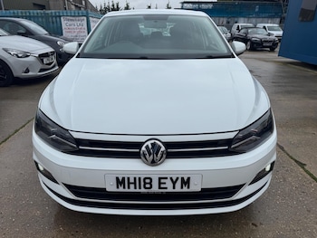 Used Volkswagen Polo 2018 for sale - 76094229: Photo 3