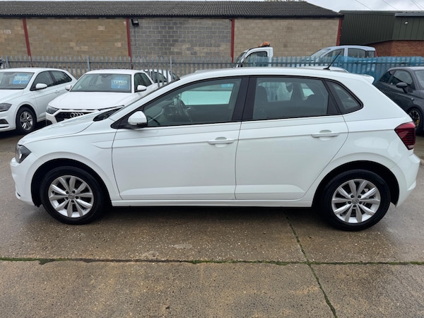 Used Volkswagen Polo 2018 for sale - 76094229: Photo 5