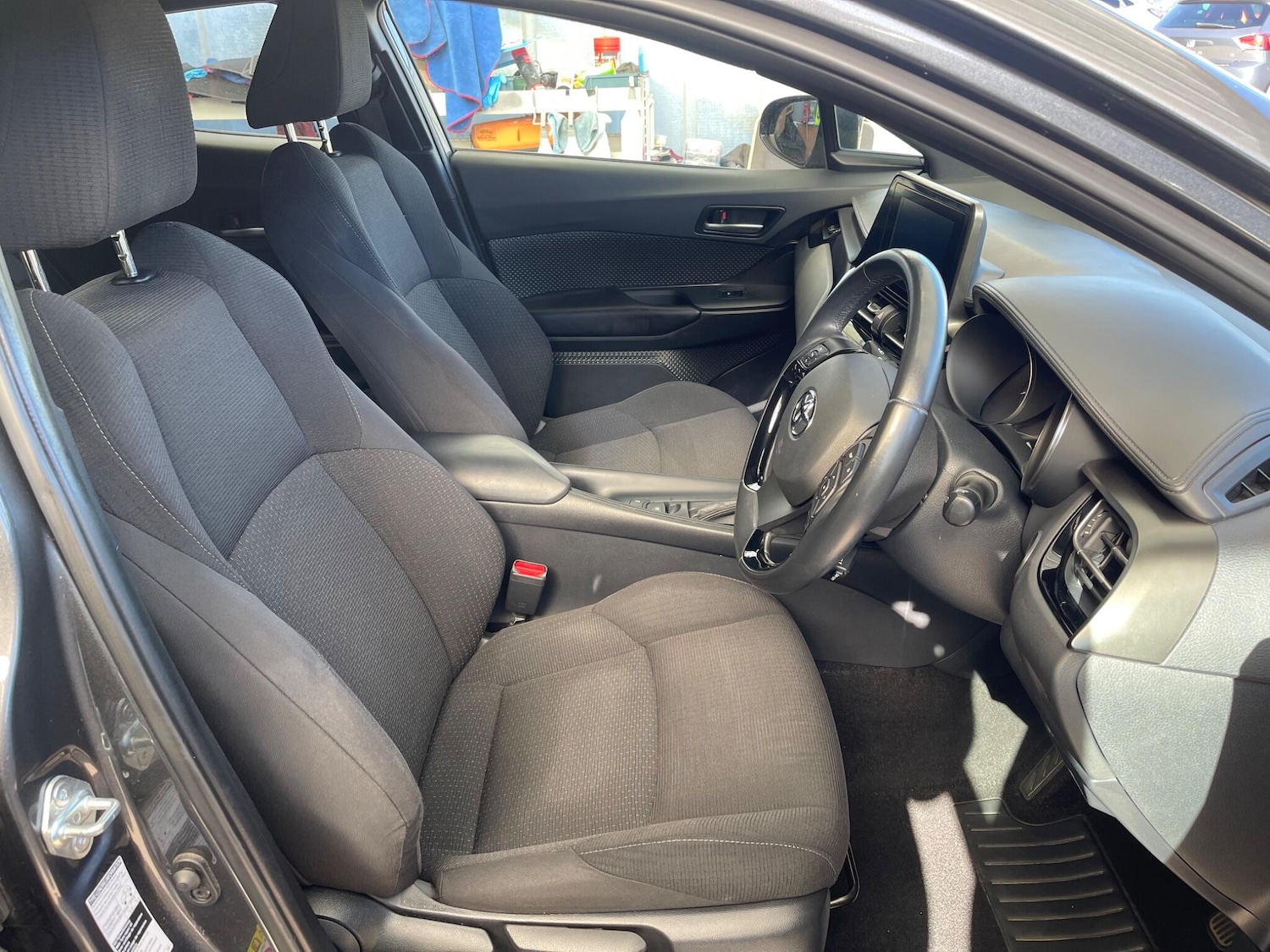 Used Toyota C-HR 2019 for sale - 75964647: Photo 12