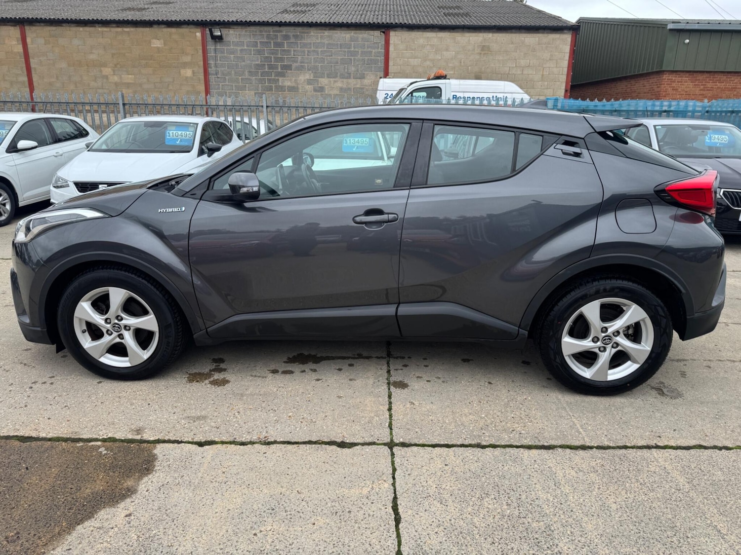 Used Toyota C-HR 2019 for sale - 75964647: Photo 4