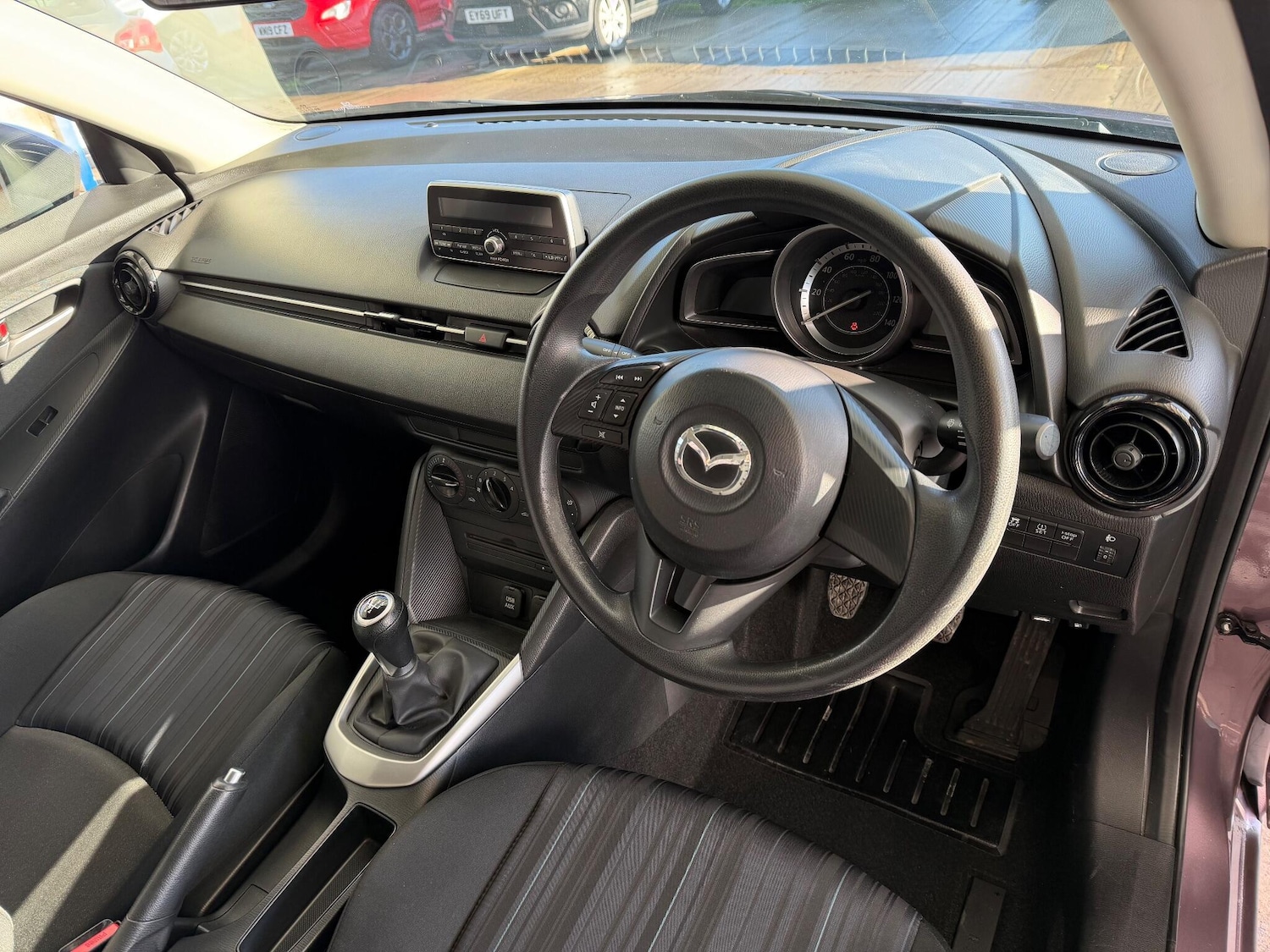 Used Mazda Mazda2 2015 for sale - 76472694: Photo 10