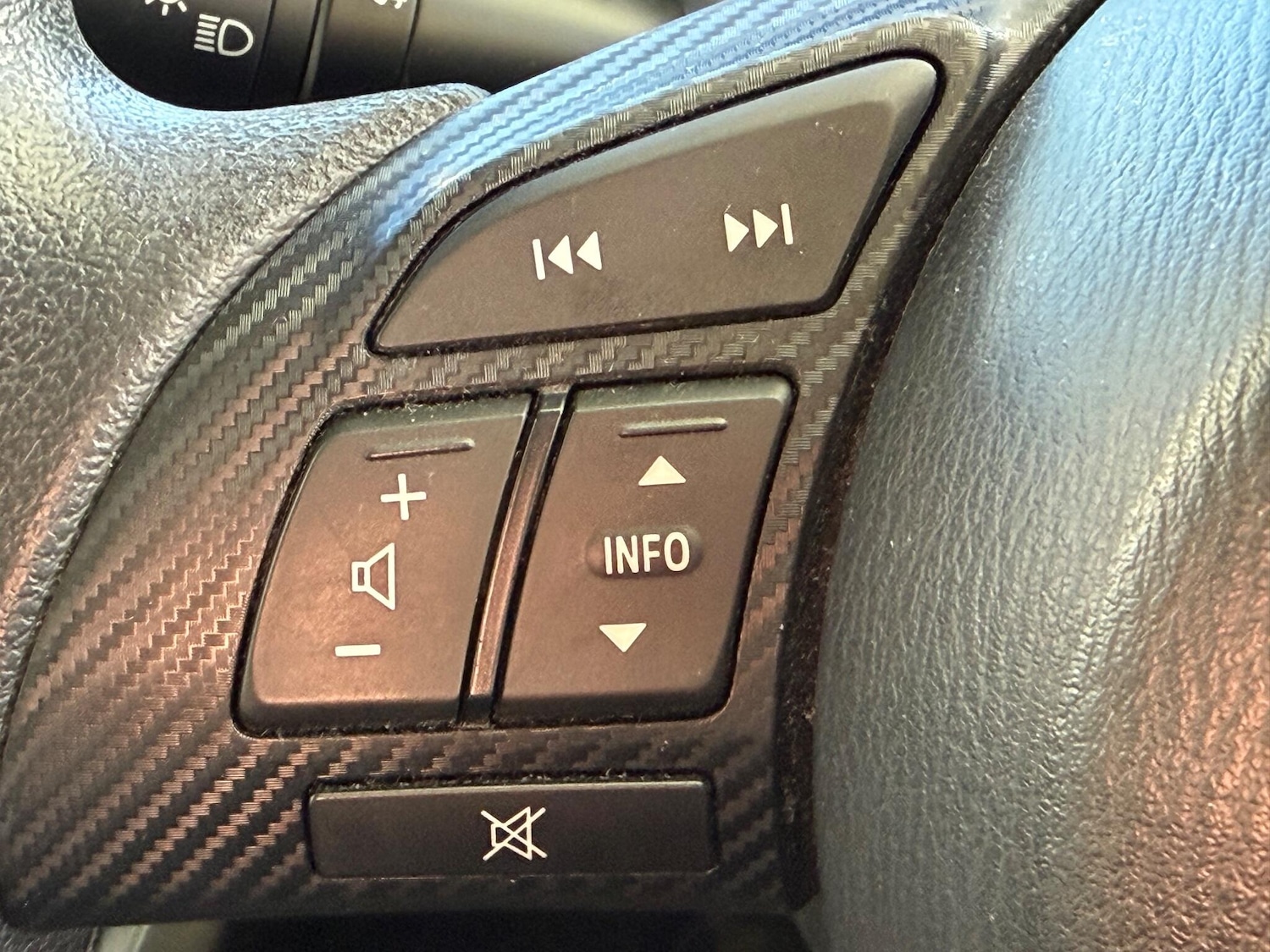 Used Mazda Mazda2 2015 for sale - 76472694: Photo 15