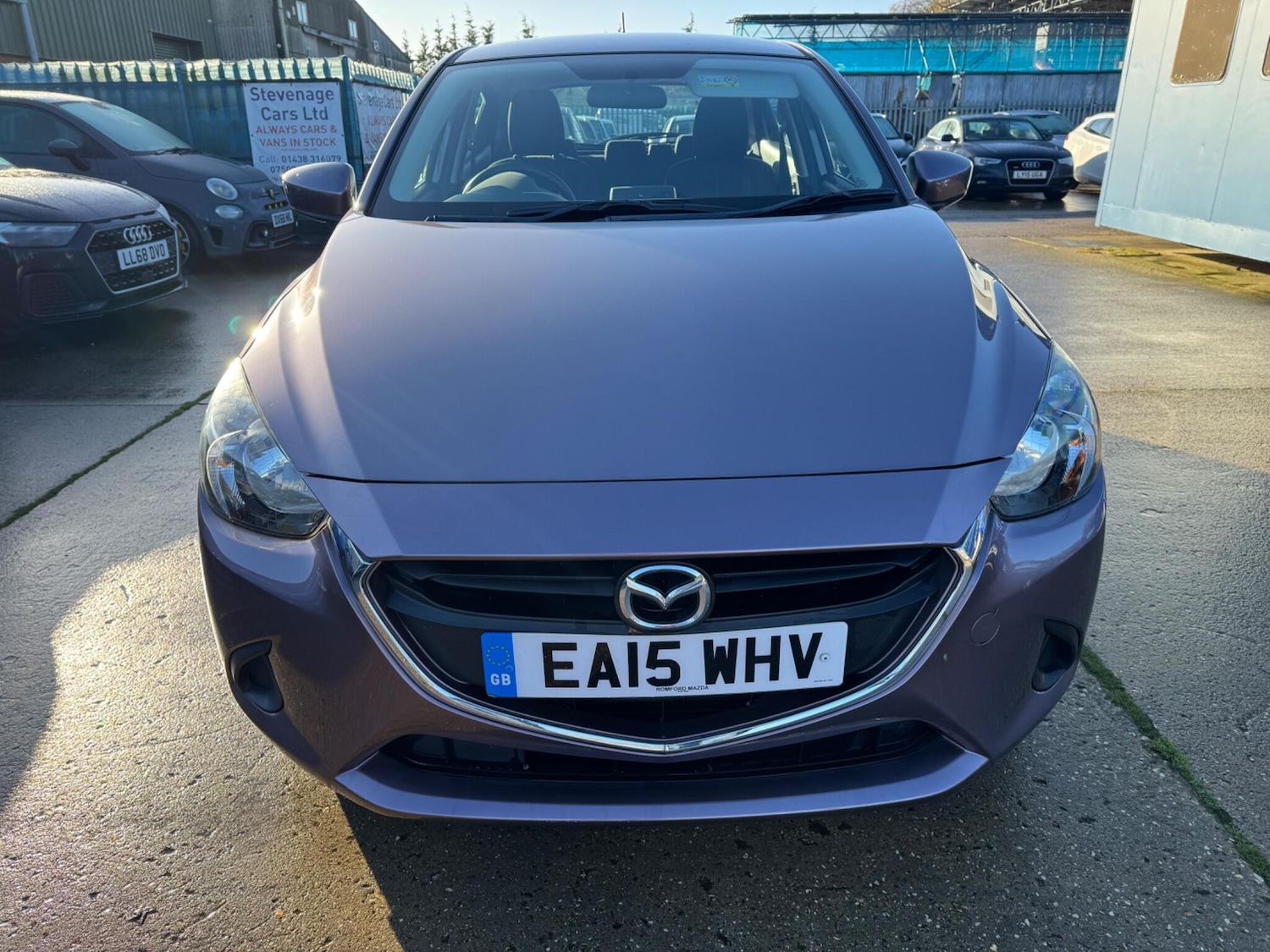 Used Mazda Mazda2 2015 for sale - 76472694: Photo 2
