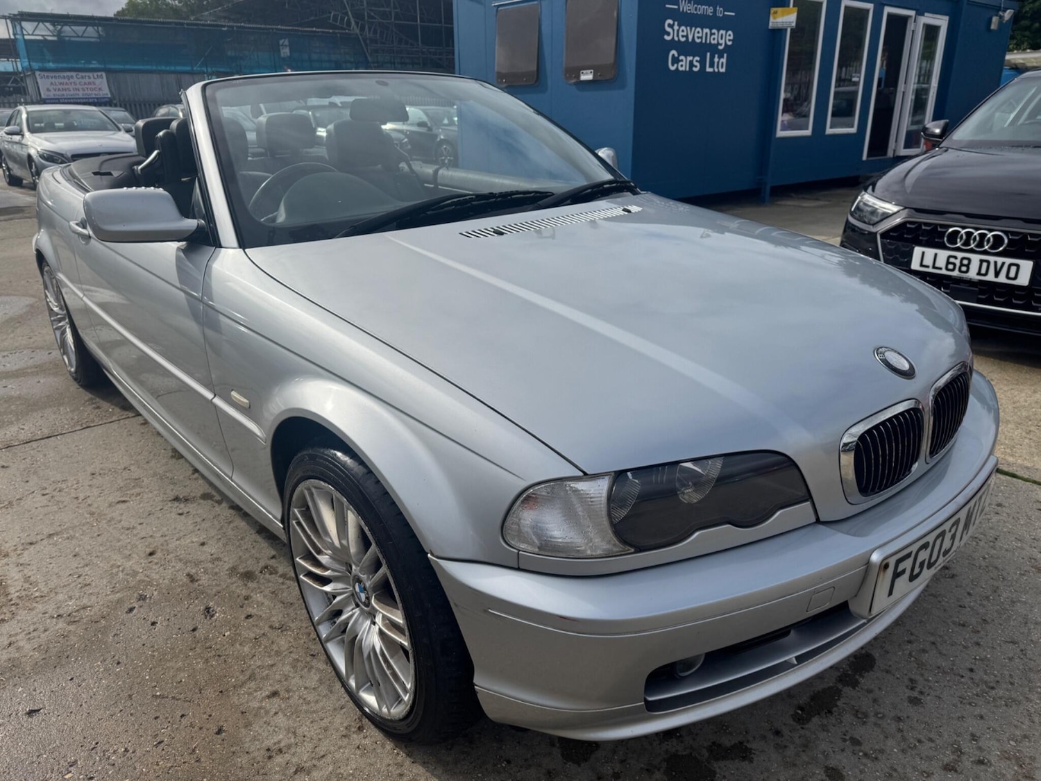 Used BMW 3 Series 2003 for sale - 76399328: Photo 2