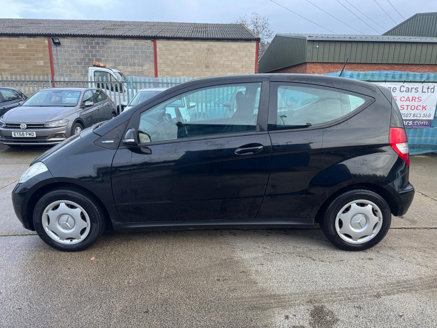 Used Mercedes-Benz A-Class 2010 for sale - 76865341: Photo 5